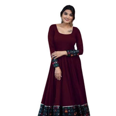 Women's Rayon Solid Pattern Full Sleeve Full Stitched Gown